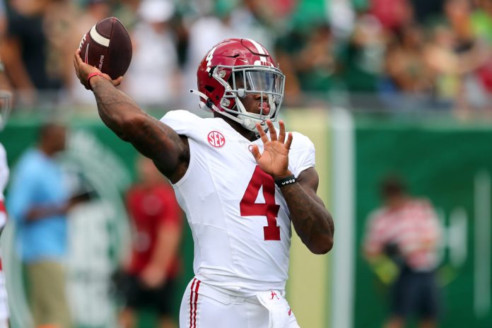 Alabama Crimson Tide Quarterback Jalen Milroe (4) warms up before the College Football game between the Alabama Crimson Tide and the South Florida Bulls on September 16, 2023 at Raymond James Stadium in Tampa, FL.