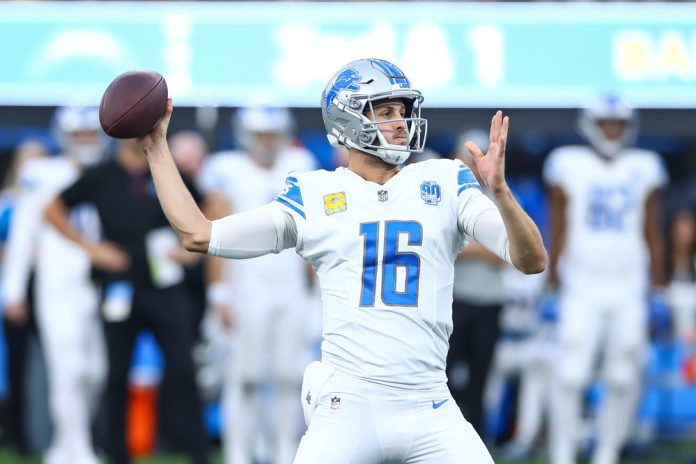 Detroit Lions quarterback Jared Goff (16) back to pass during the NFL game between the Detroit Lions and the Los Angeles Chargers on November 12, 2023, at SoFi Stadium in Inglewood, CA.